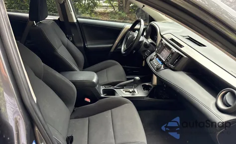 2017 Toyota Rav4 Xle from USA, damaged, VIN JTMWFREV4HD100009